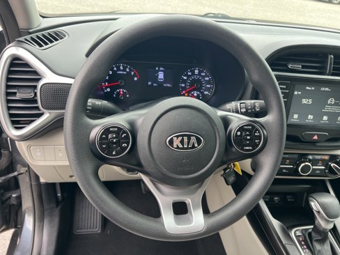 Certified 2021 Kia Soul LX image 12
