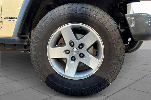 Used 2011 Jeep Wrangler Unlimited Rubicon image 10