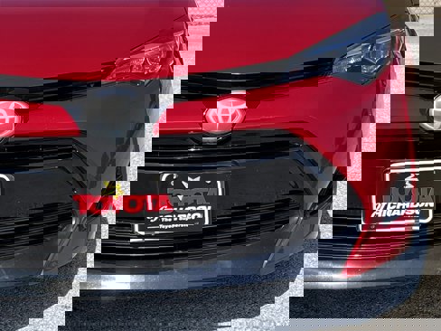 Used 2018 Toyota Corolla LE image 8