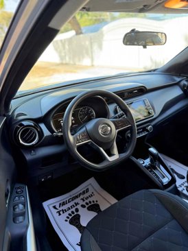 Used 2019 Nissan Kicks SV image 18