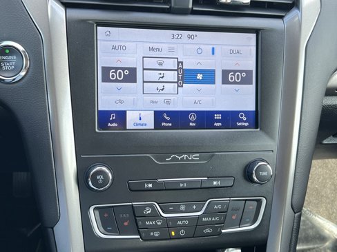 Used 2019 Ford Fusion SEL image 21
