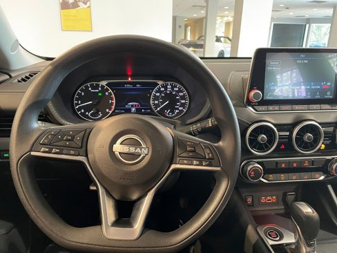Used 2024 Nissan Sentra SV image 34