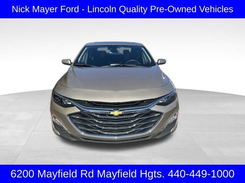 Used 2023 Chevrolet Malibu LT image 2