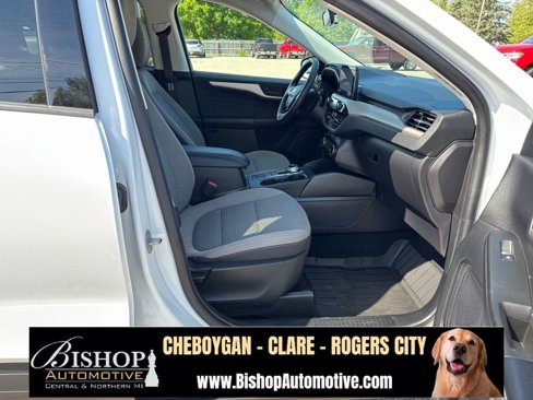 Used 2022 Ford Escape SE w/ Cold Weather Package image 24