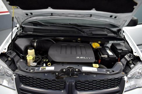 Used 2014 RAM C/V Tradesman image 9