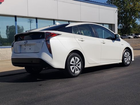 Used 2017 Toyota Prius image 9