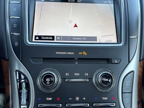 Used 2018 Lincoln MKX Reserve w/ Lincoln MKX Climate Package image 29
