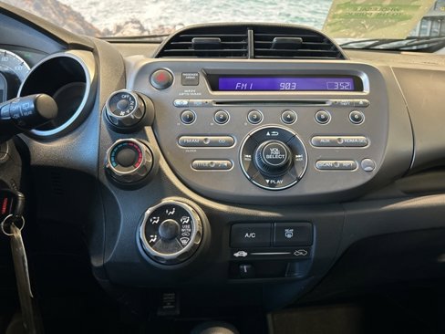 Used 2012 Honda Fit image 4
