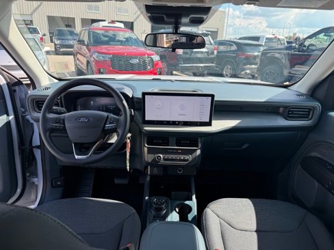 New 2025 Ford Maverick XL image 12
