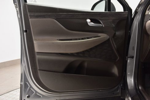 Used 2019 Hyundai Santa Fe SE image 9
