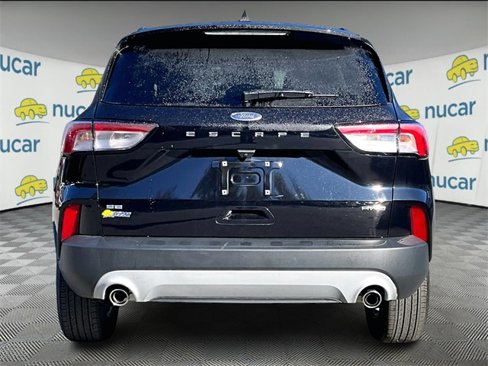 Used 2022 Ford Escape SE w/ Cold Weather Package image 4