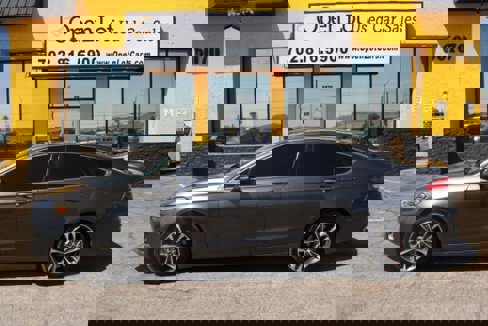 Used 2019 Ford Fusion Titanium image 2
