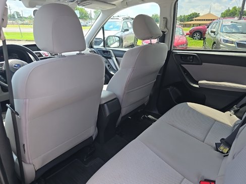 Used 2015 Subaru Forester 2.5i Premium image 14
