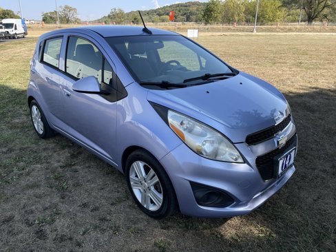 Used 2014 Chevrolet Spark LT image 9