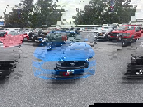 Used 2021 Ford Mustang Coupe w/ Equipment Group 101A image 3