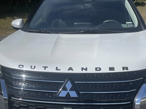 Used 2022 Mitsubishi Outlander ES image 9