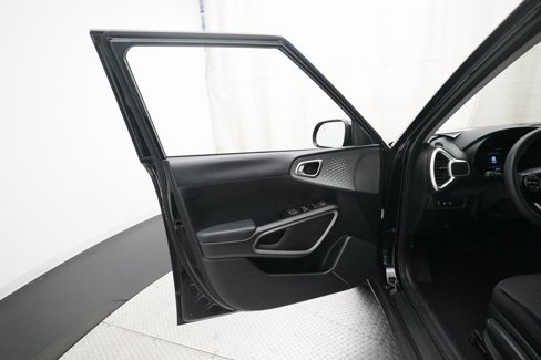 Certified 2023 Kia Soul LX w/ LX Technology Package image 27