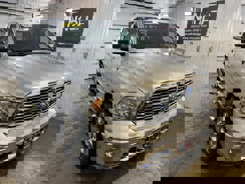 Used 2017 RAM 1500 Big Horn image 2