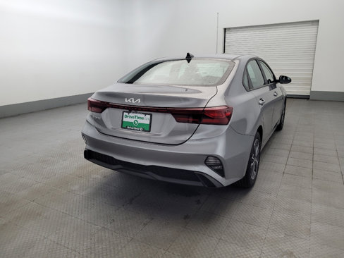 Used 2023 Kia Forte LXS image 7
