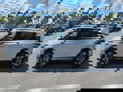 New 2025 Lincoln Corsair FWD w/ Equipment Group 101A image 7