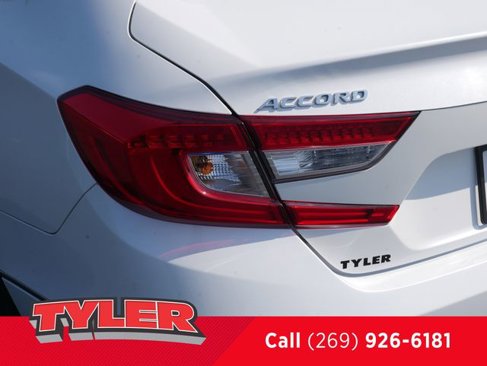 Used 2018 Honda Accord EX-L image 11
