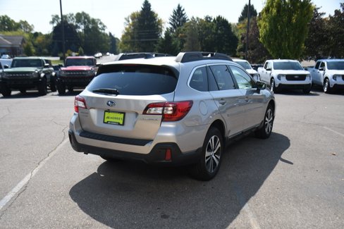 Used 2018 Subaru Outback 2.5i Limited image 6