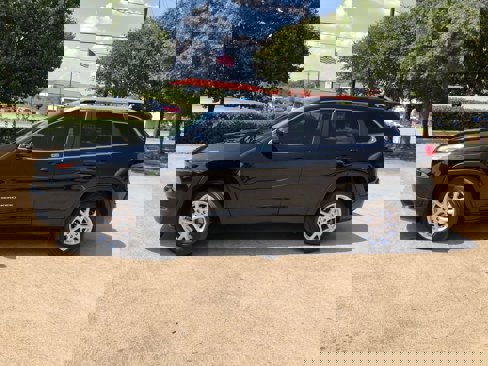 Used 2018 Jeep Cherokee Latitude Plus image 2