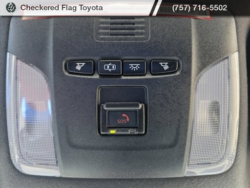 Used 2021 Toyota Corolla SE w/ Carpet Mat Package (TMS) image 10