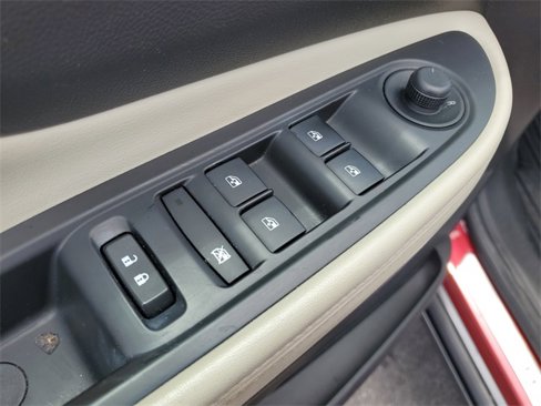 Used 2019 Buick Encore Essence image 9