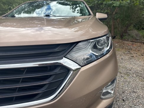 Used 2019 Chevrolet Equinox LT image 3