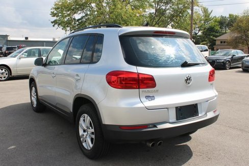 Used 2017 Volkswagen Tiguan S image 41