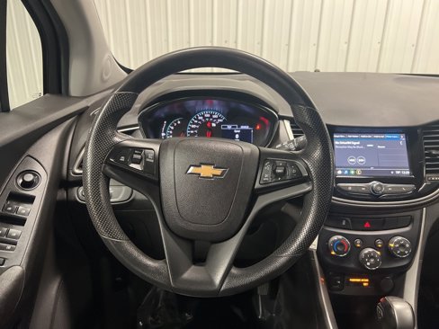 Used 2019 Chevrolet Trax LT image 12