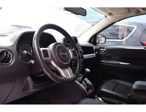 Used 2016 Jeep Compass Latitude image 15