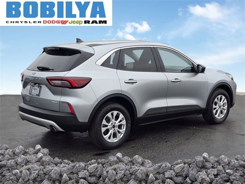 Used 2023 Ford Escape Active image 3