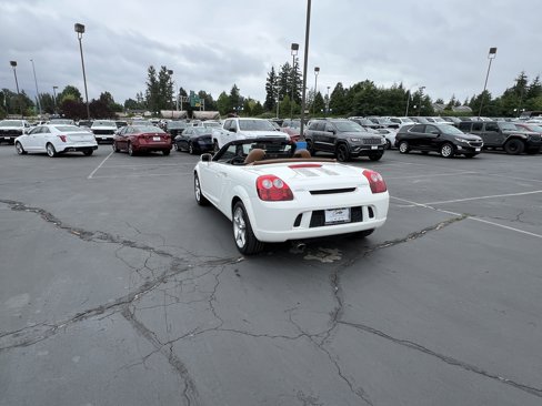 Used 2004 Toyota MR2 image 11