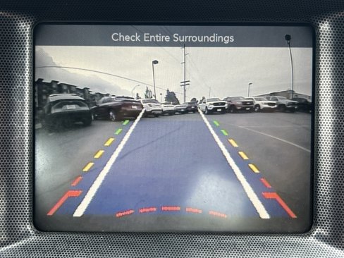 Used 2015 Dodge Charger SXT image 12