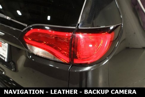 Used 2020 Chrysler Pacifica Touring-L Plus w/ Tire & Wheel Group image 32