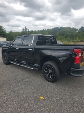 Used 2019 Chevrolet Silverado 1500 High Country image 4