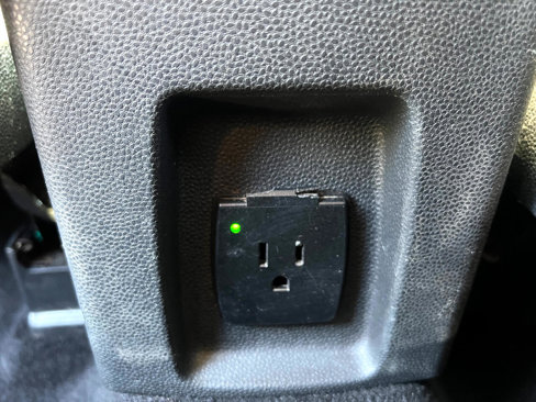 Used 2018 Ford EcoSport SE w/ SE Convenience Package image 34