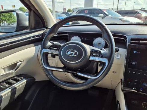 Used 2022 Hyundai Tucson Limited image 16