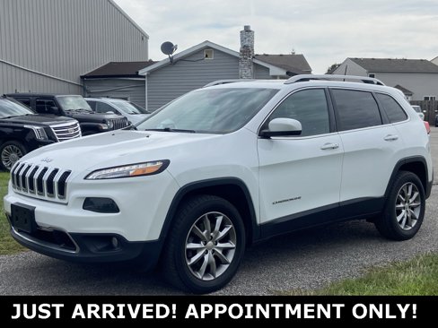 Used 2018 Jeep Cherokee Limited image 1