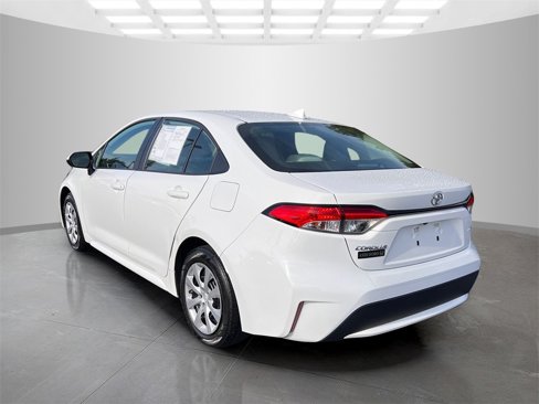 Used 2020 Toyota Corolla LE image 4