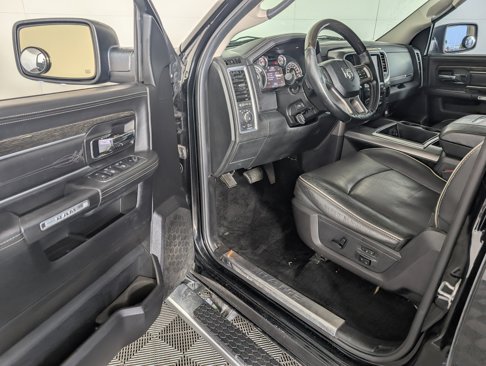 Used 2015 RAM 1500 Limited image 9