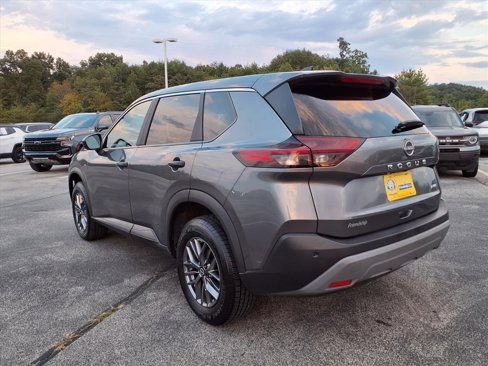 Used 2023 Nissan Rogue S image 4