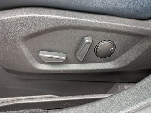Used 2023 Ford Edge SEL w/ Sport Appearance Package image 13