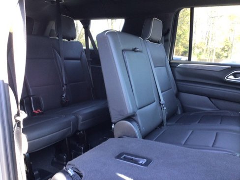 Used 2023 GMC Yukon XL SLT image 29