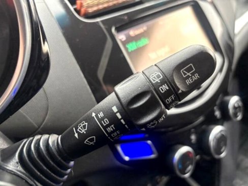 Used 2016 Chevrolet Spark LT image 27
