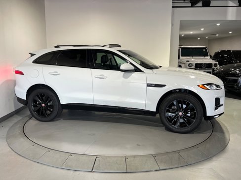 Used 2021 Jaguar F-PACE S image 8