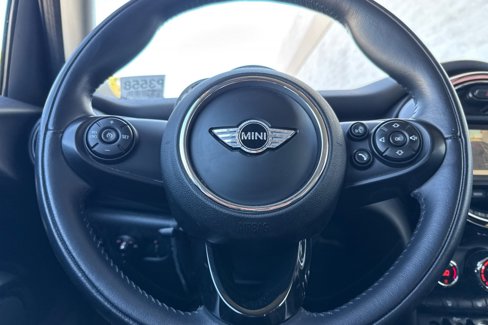 Used 2018 MINI Cooper S image 26