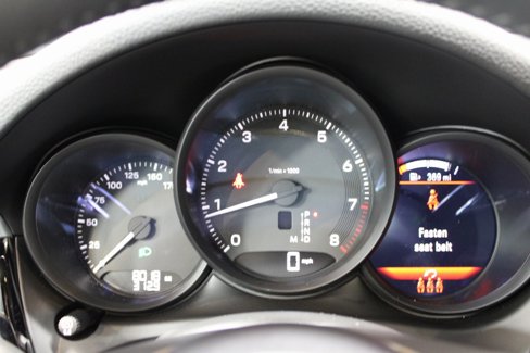 Certified 2024 Porsche Macan image 29